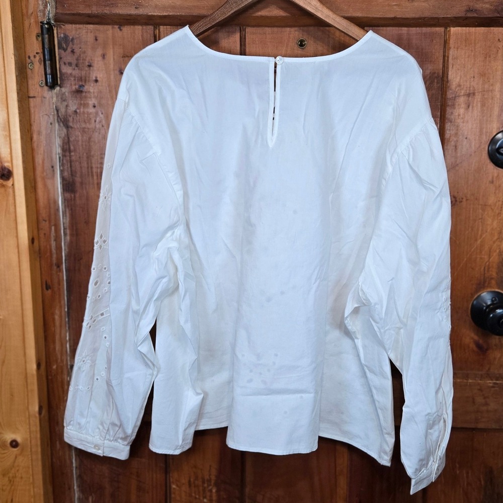 Maurices White Eyelet Lace Long Sleeve Blouse Top Plus Size 3X - Picture 3 of 4